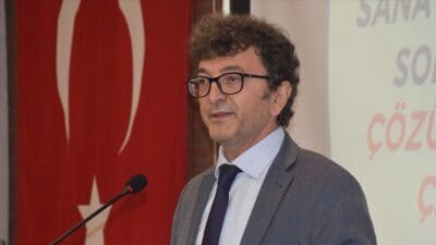 Vakıf üniversitelerinin 2024-2025 akademik yılı için öğrencilerden talep ettiği yıllık