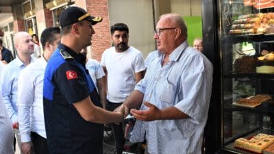 Bornova Belediye Başkanı Ömer Eşki, Zabıta Haftası dolayısıyla zabıta personeli