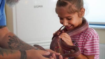 Hayvan haklarına ilişkin toplumsal bilinci güçlendirmek için çalışmalarını sürdüren Karşıyaka