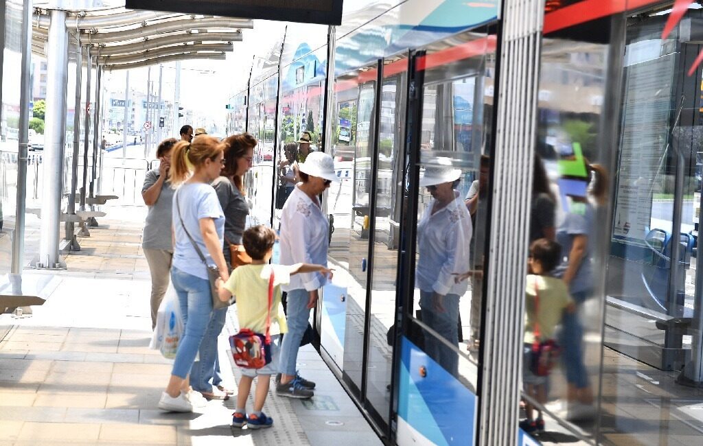 İzmir Büyükşehir Belediyesi, Konak, Karşıyaka ve Çiğli tramvay hatlarında kullanılmak
