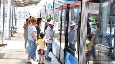 İzmir Büyükşehir Belediyesi, Konak, Karşıyaka ve Çiğli tramvay hatlarında kullanılmak