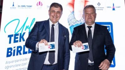 İzmir Büyükşehir Belediye Başkanı Dr. Cemil Tugay, İzmir Şehir Kart