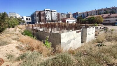 İzmir Büyükşehir Belediyesi, Elazığ Depremi’nin ardından yapım maliyetini üstlendiği Elazığ