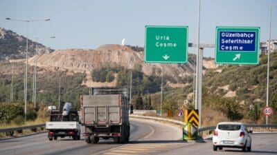 İzmir Büyükşehir Belediyesi, Güzelbahçe ve Urla arasındaki tepeden İzmir’i selamlayan