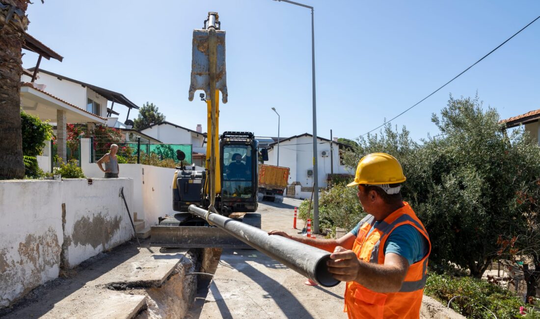 İzmir’de dünyaca ünlü turizm merkezi Çeşme’nin 30 yıllık içme suyu