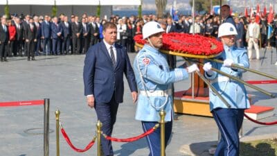 İzmir Büyükşehir Belediye Başkanı Dr. Cemil Tugay, 29 Ekim Cumhuriyet