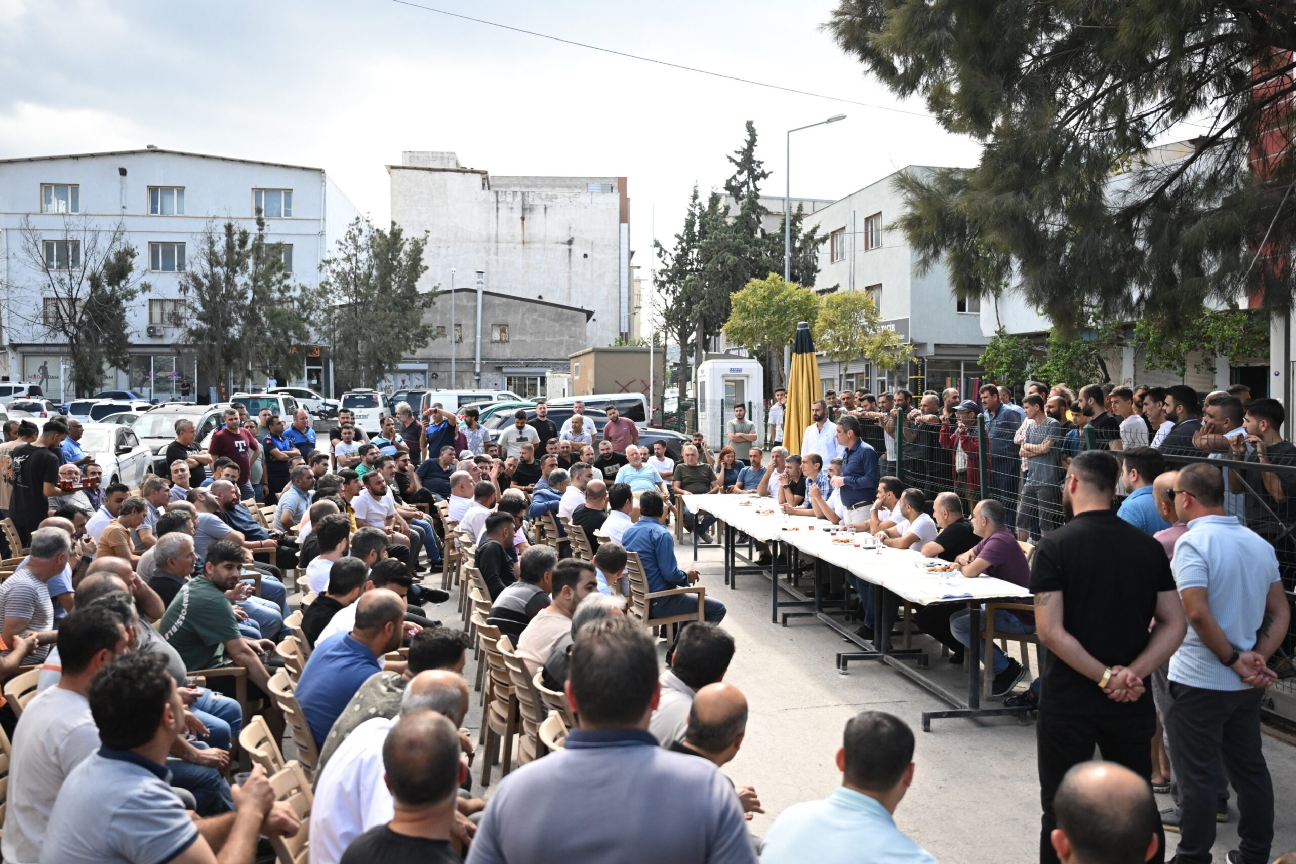 Bornova Belediyesi, Işıkkent Ayakkabıcılar Sitesi’nin bitişiğinde bulunan ‘Köyiçi Bölgesi’ işletme