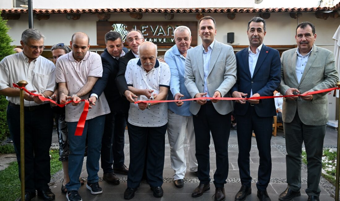 ornova Belediye Başkanı Ömer Eşki, Dramalılar Köşkü’nü Levanten Müzesi’ne dönüştürme projesiyle