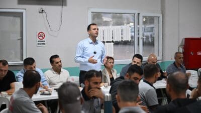 Bornova Belediye Başkanı Ömer Eşki, Temizlik İşleri Şantiyesi’ni ziyaret ederek