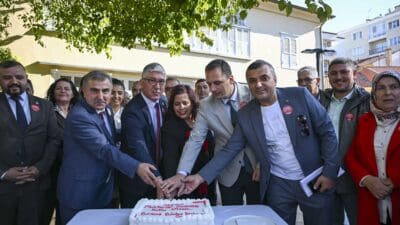 19 Ekim Muhtarlar Günü, Bornova’da yoğun katılımla kutlandı. Etkinlikler, Bornova