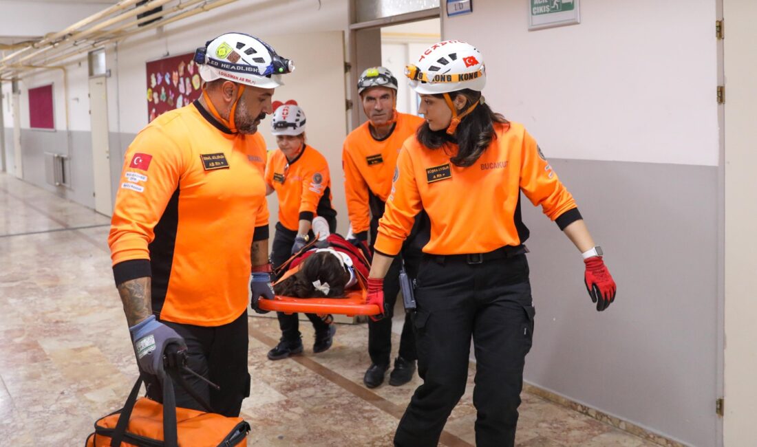 Buca Belediyesi Arama Kurtarma Birimi (BUCAKUT), bilgi ve deneyimlerini Buca’da