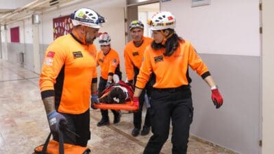 Buca Belediyesi Arama Kurtarma Birimi (BUCAKUT), bilgi ve deneyimlerini Buca’da
