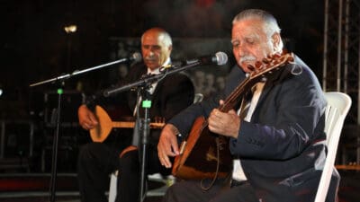 Buca Belediyesi, Anadolu'nun kadim kültürü "Aşıklar Geleneğini" yaşatmak ve yarınlara