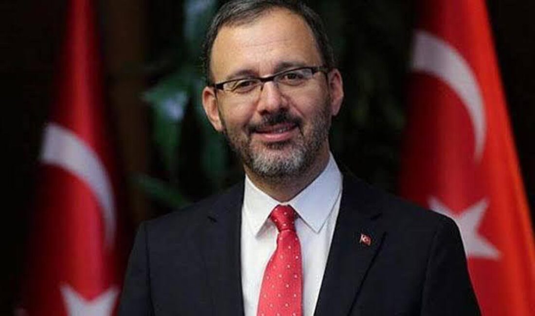 Gençlik ve Spor eski Bakanı, AK Parti İzmir Milletvekili Mehmet