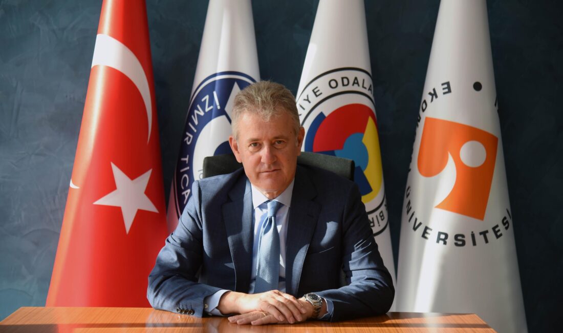İzmir Ticaret Odası Yönetim Kurulu Başkanı Mahmut Özgener, Cumhuriyet'in ilanının