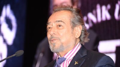 Türk basınının usta isimlerinden Güneri Cıvaoğlu tedavi gördüğü hastanede sabaha