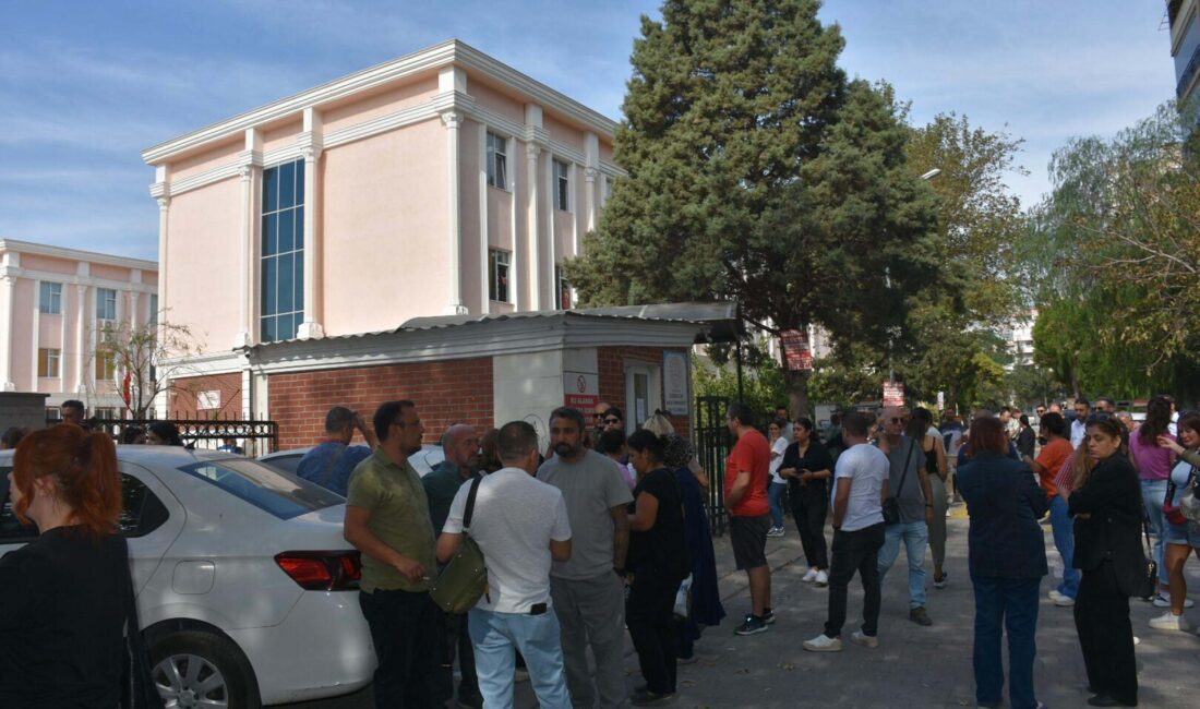 İzmir'in Bayraklı ilçesindeki 1 hafta önce işe başladığı ilkokulda 8