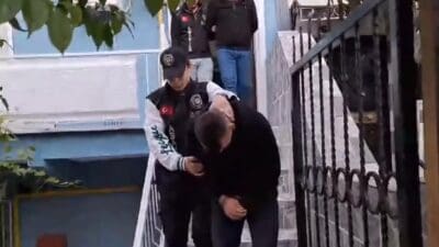 Demokrat Gündem- İzmir merkezli 4 ilde ‘kazanma garantili kupon’ vaadiyle