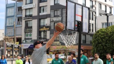 Menderes Belediyesi, 26-27 Ekim’de ödüllü 3x3 Basketbol Turnuvası düzenleyecek. 
