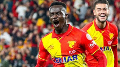 Göztepe'nin genç orta saha oyuncusu Antonny Dennis, Süper Lig’de gösterdiği