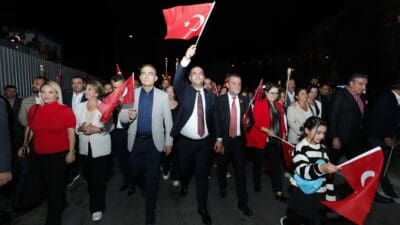 Narlıdere’de Cumhuriyetin 101’inci yaşı gurur ve coşkuyla kutlandı. Cumhuriyet Bayramı