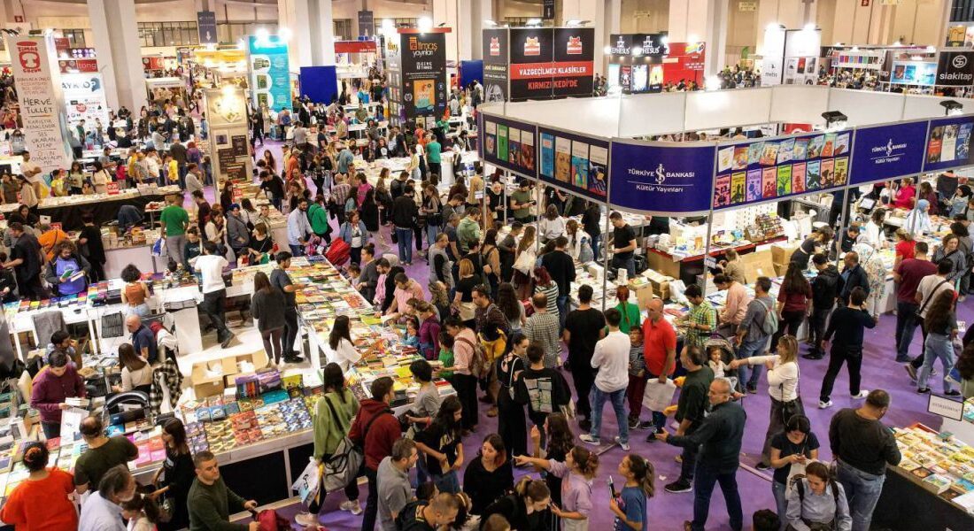 Kitap Fuarına özel otobüs seferleri ESHOT Genel Müdürlüğü, 26 Ekim - 3 Kasım tarihleri arasında