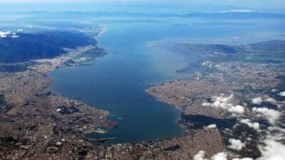 İzmir Körfezi'nde yapılması planlanan Yanaşma Kanalı Bakım Taraması projesi için