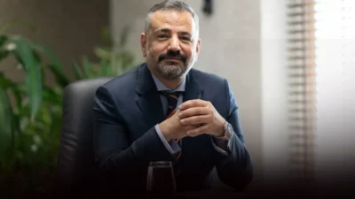 Cumhuriyet Halk Partisi (CHP) İzmir İl Başkanı Şenol Aslanoğlu, İzmir