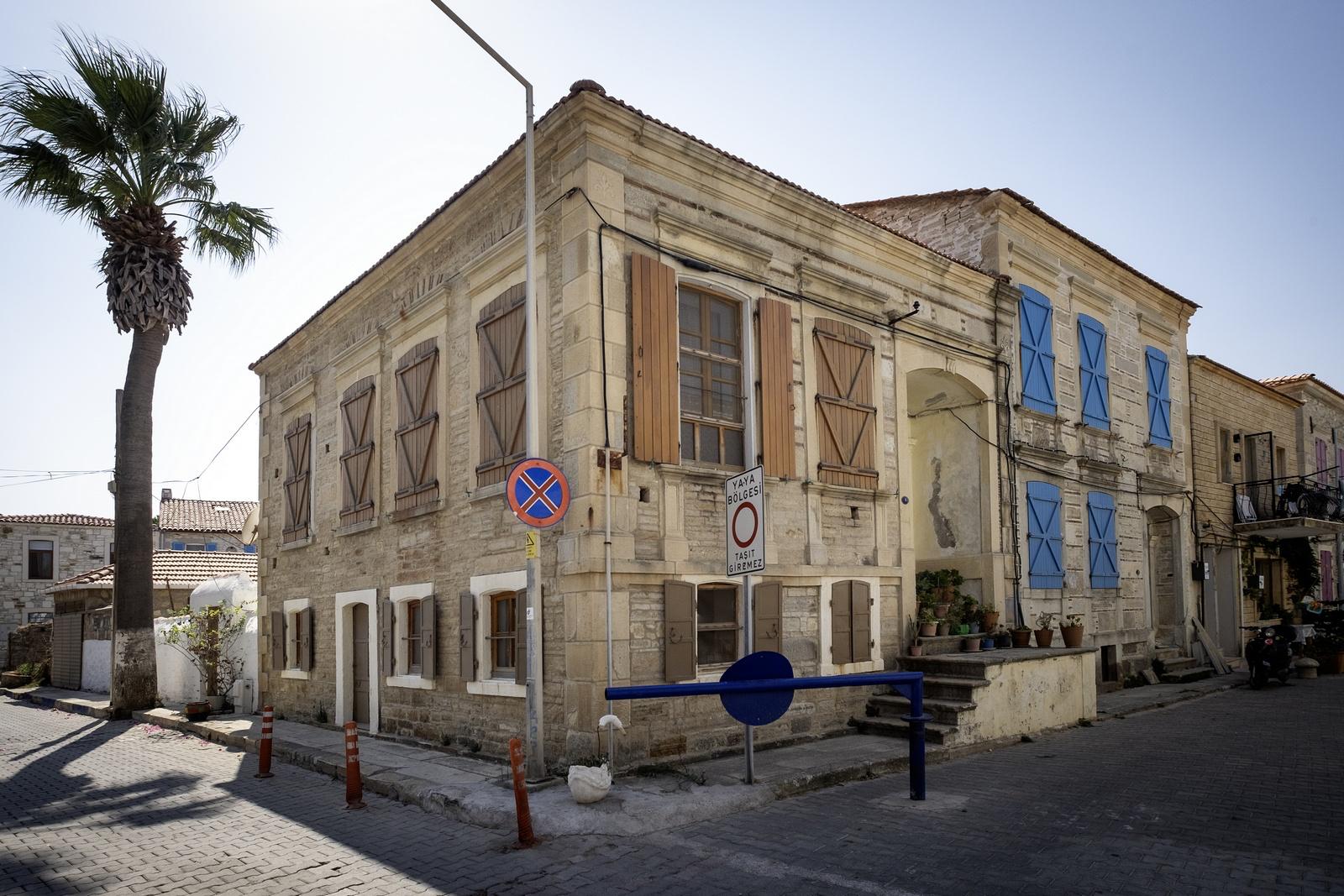 İzmir Büyükşehir Belediyesi’nin 20’ncisini düzenlediği “Tarihe Saygı Yerel Koruma Ödülleri”ni