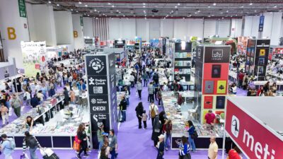 İZKİTAP-4. İzmir Kitap Fuarı, hafta sonu edebiyat ve sinema dünyasından