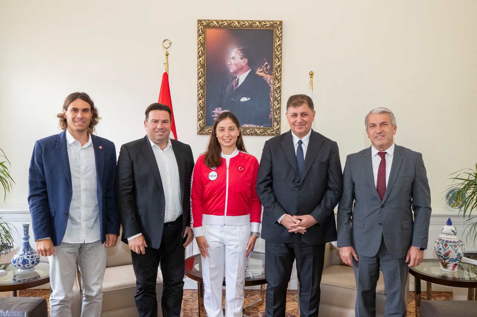 yüzücü