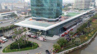 İzmir Büyükşehir Belediyesi İtfaiye Dairesi Başkanlığı, Bayraklı gökdelenler bölgesinde bulunan