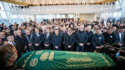 Güzelbahçe Belediye Başkanı Mustafa Günay'ın, kalp krizi sonucu hayatını kaybeden