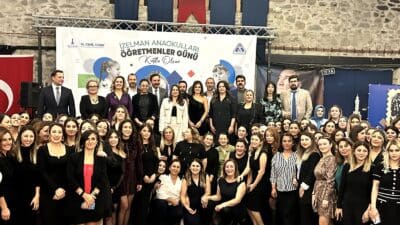İZELMAN Anaokulları’nda görev yapan öğretmenler, 24 Kasım Öğretmenler Günü’nü Tarihi