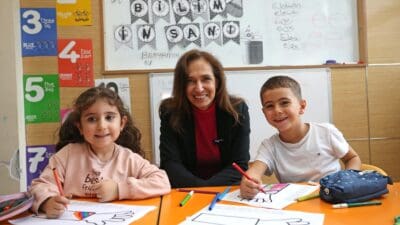 Karşıyaka Belediye Başkanı Yıldız Ünsal, kurum bünyesinde hizmet veren anaokullarını