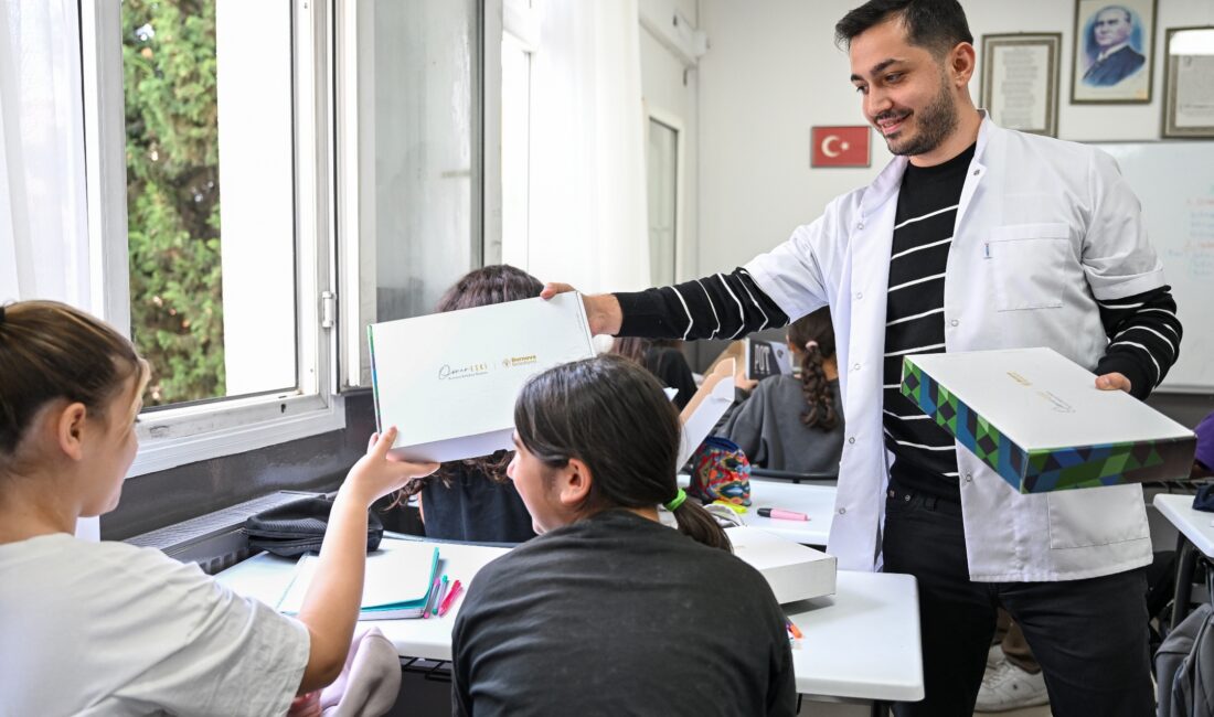 Bornova Belediyesi, gençlerin eğitimde eşit fırsatlara erişmesi için Bornova Belediyesi