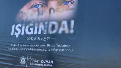 Buca Belediye Başkanı Görkem Duman, Buca'da Atatürk'ün hatırasına saygısızlık eden