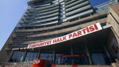 CHP Genel Başkan Yardımcısı Gökan Zeybek, Tunceli ve Ovacık belediyelerine