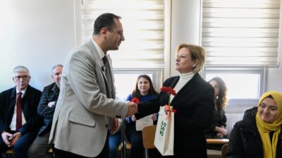 Bornova’da 24 Kasım Öğretmenler Günü, anlamlı ziyaretler, resmi törenler ve