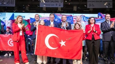 İzmir Büyükşehir Belediyesi’nin ev sahipliğini yaptığı World Robot Olympiad 2024