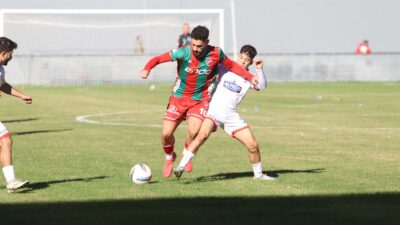 TFF 3’üncü Lig 1’inci Lig’de zirve mücadelesi veren Karşıyaka, evinde