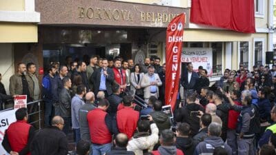 Bornova Belediyesi’nde grev yapılmasına saatler kala, Belediye Başkanı Ömer Eşki’nin