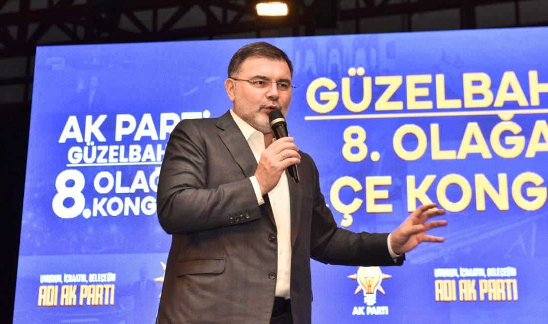 AK Parti Narlıdere Kongresi’nde konuşan AK Parti İzmir İl Başkanı