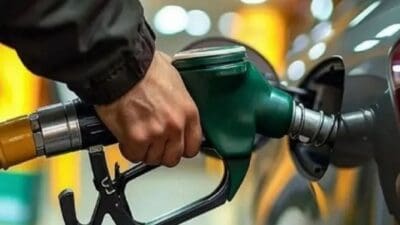 Brent petrol fiyatlarında dalganlanmayla, benzin ve motorin fiyatları da indirim