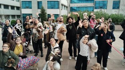 Denizli’de yumuşak doku kanseriyle mücadele eden 17 yaşındaki Sude Kesikbaş,