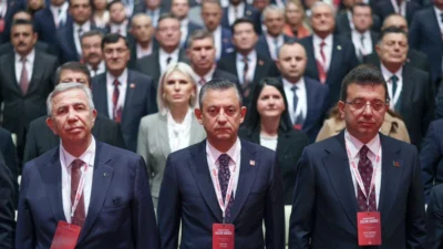 CHP lideri Özgür Özel başkanlığında gerçekleştirilen CHP’li belediye başkanları toplantısından