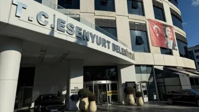 İstanbul'da Esenyurt Belediye Başkanlığı görevinden uzaklaştırılan Ahmet Özer hakkında "terörizmin