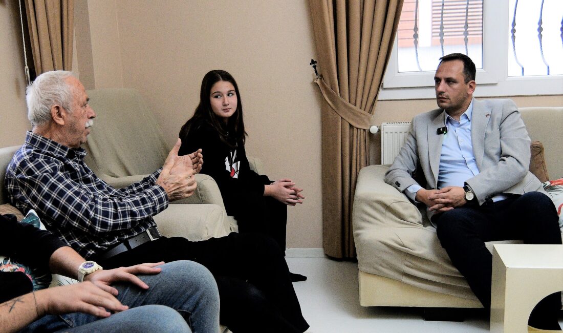 Bornova Belediye Başkanı Ömer Eşki, Bornovalılarla bir araya gelmek için