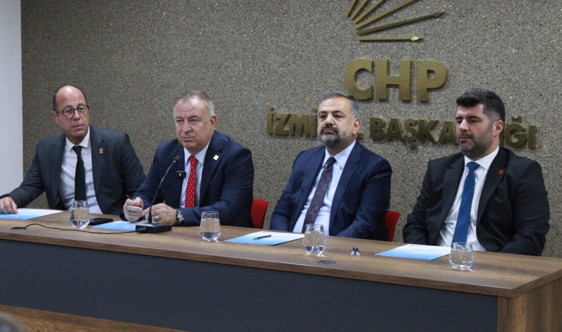CHP Genel Başkan Yardımcısı Gökan Zeybek, Esenyurt'a atanan kayyımı 'siyasi