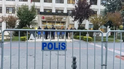 Mardin Büyükşehir Belediye Başkanı Ahmet Türk, Batman Belediye Başkanı Gülistan